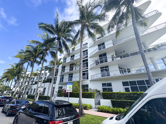 The Meridian Condo photo 2